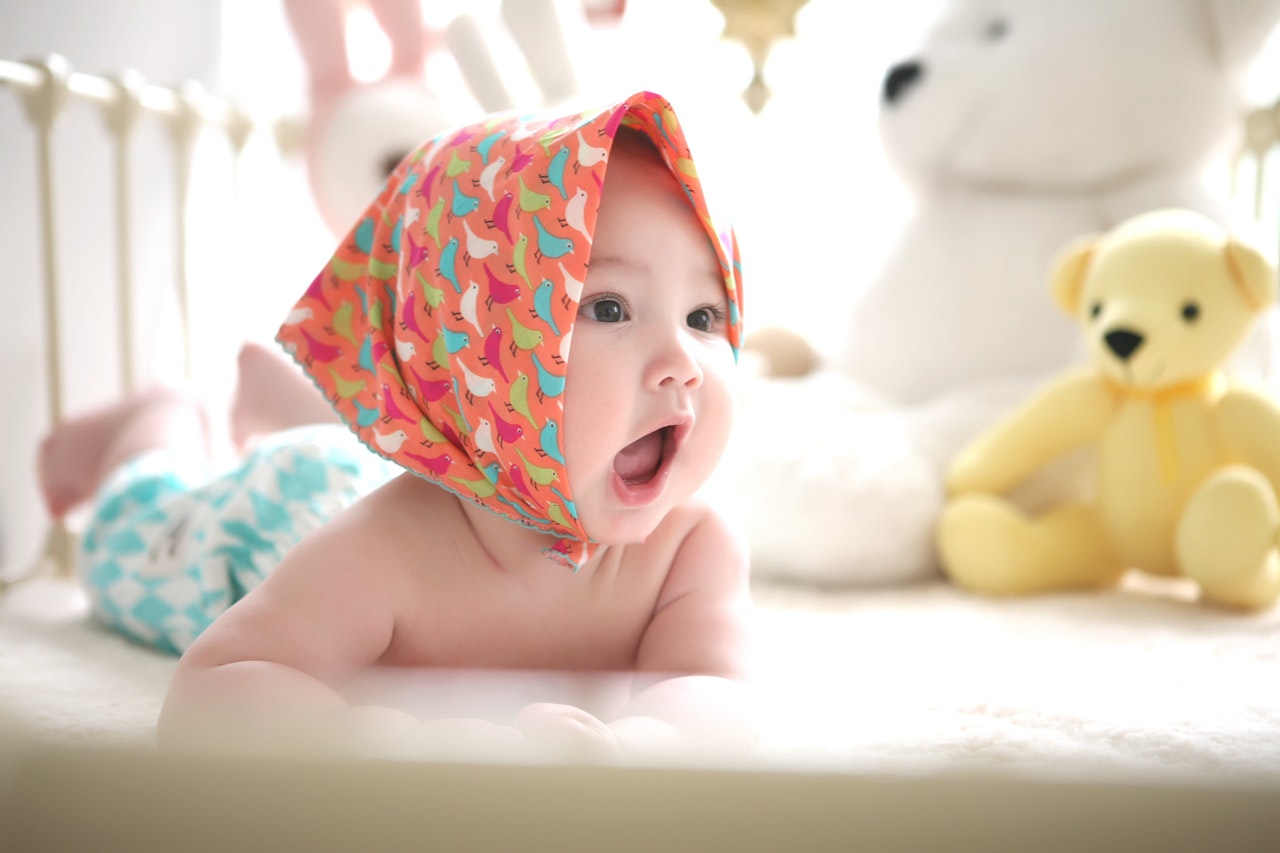 What Is a Washcloth For? Using It for Yourself & Your Baby the Right Way